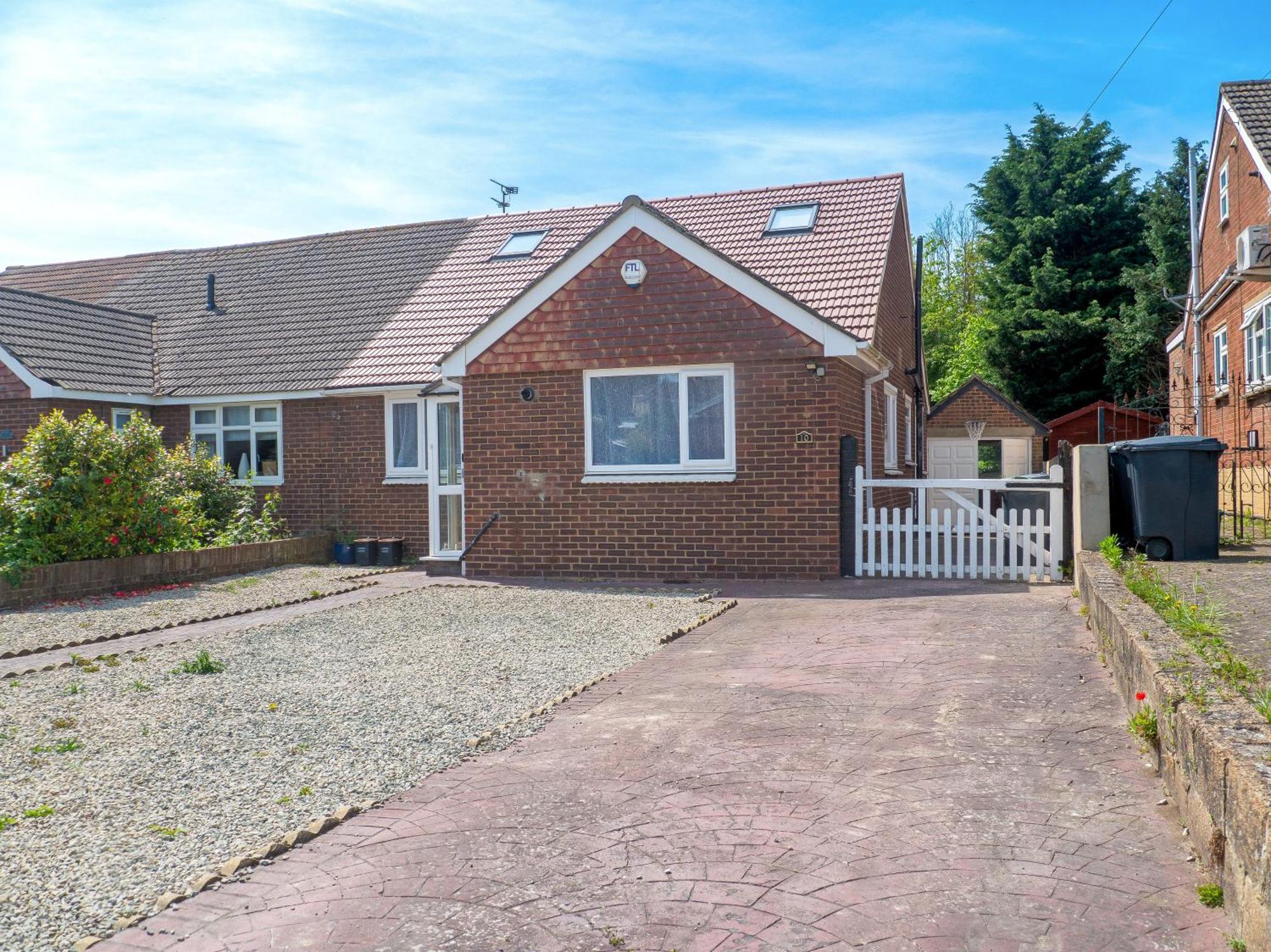 Luxe 5 Bed Bungalow In Snodland, Medway, Kent Exterior foto